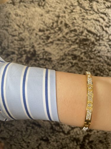 Customer photo review of Timeless Pave Armreif 14K Vergoldet