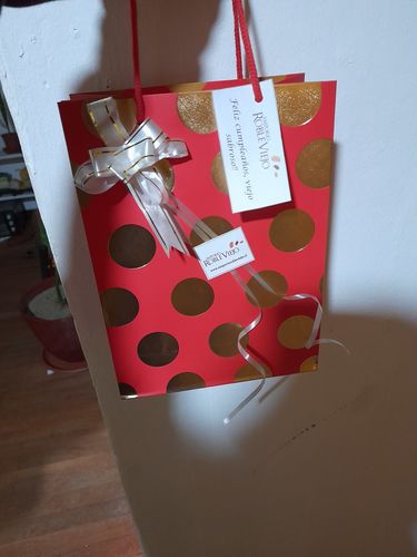 Customer photo review of Envolver de regalo