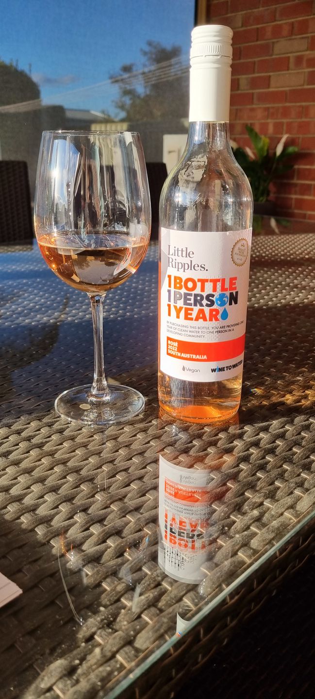 Customer photo review of Red n Rosé 6 Pack - NEW