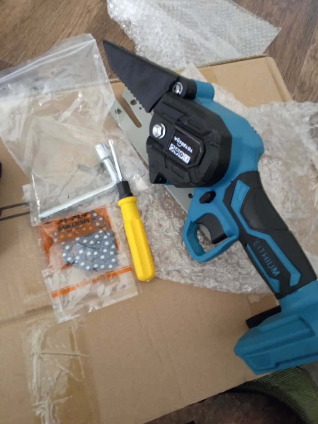 Customer photo review of GardenBrite™ Electric Chainsaw