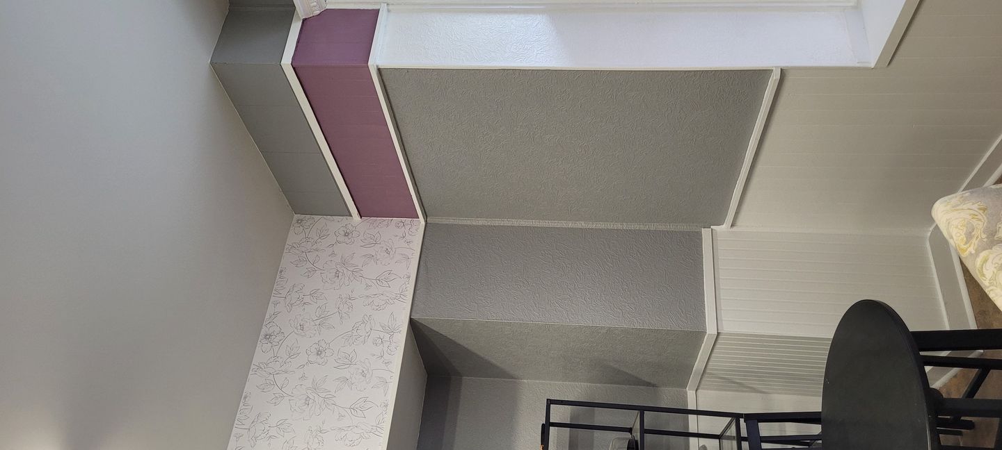 Customer photo review of Small Delicate Drawn Floral Wallpaper