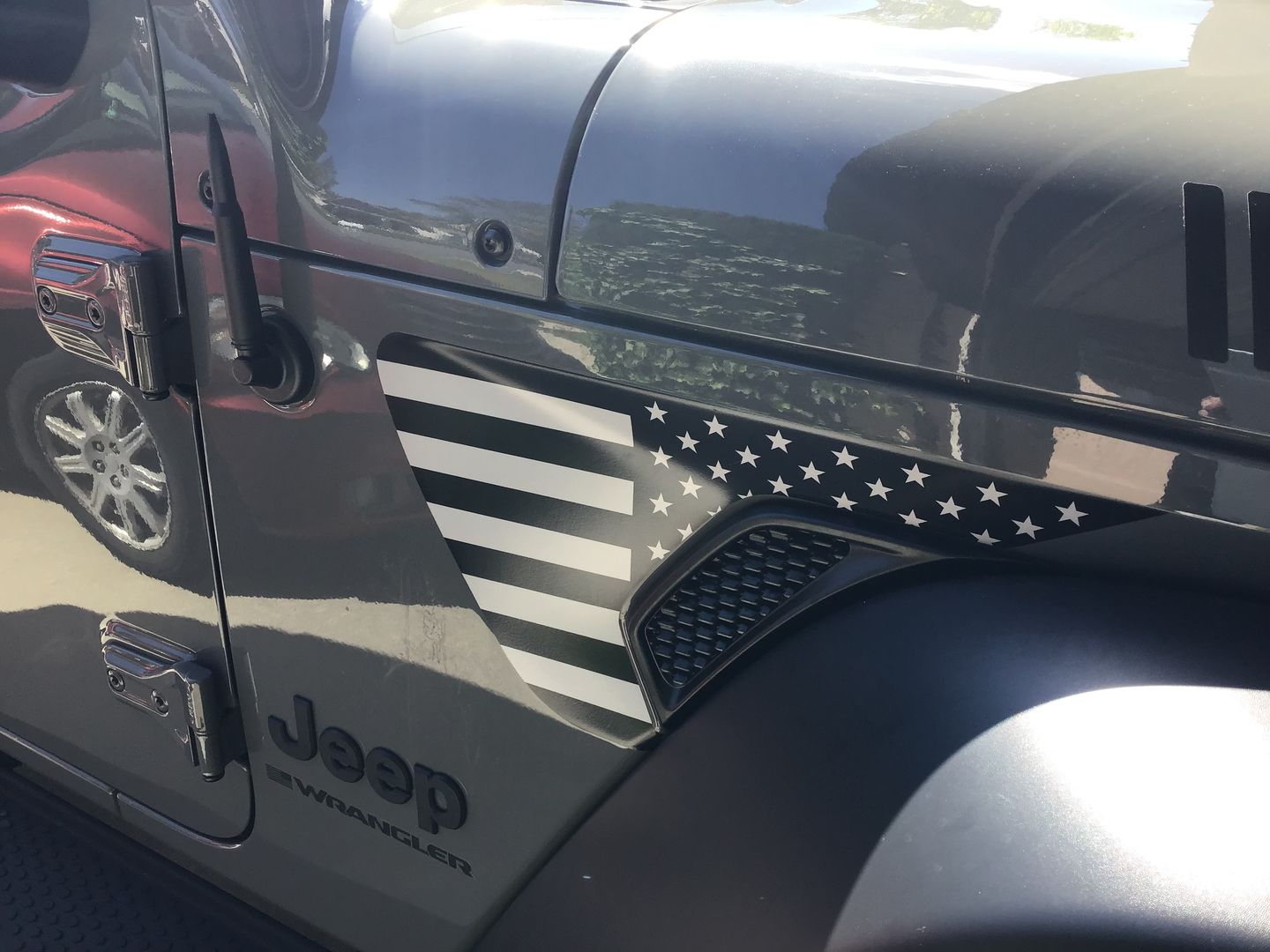 Customer photo review of FLAG - Fender Vent Premium Wrap Decal for Wrangler and Gladiator