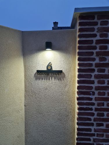 Customer photo review of Numero civico e testo sagomato modello Line 02 Acrilico