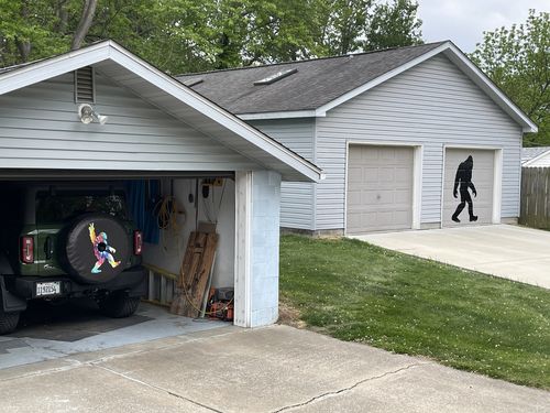 Customer photo review of Bigfoot or Sasquatch Peace Out in Tie Dye