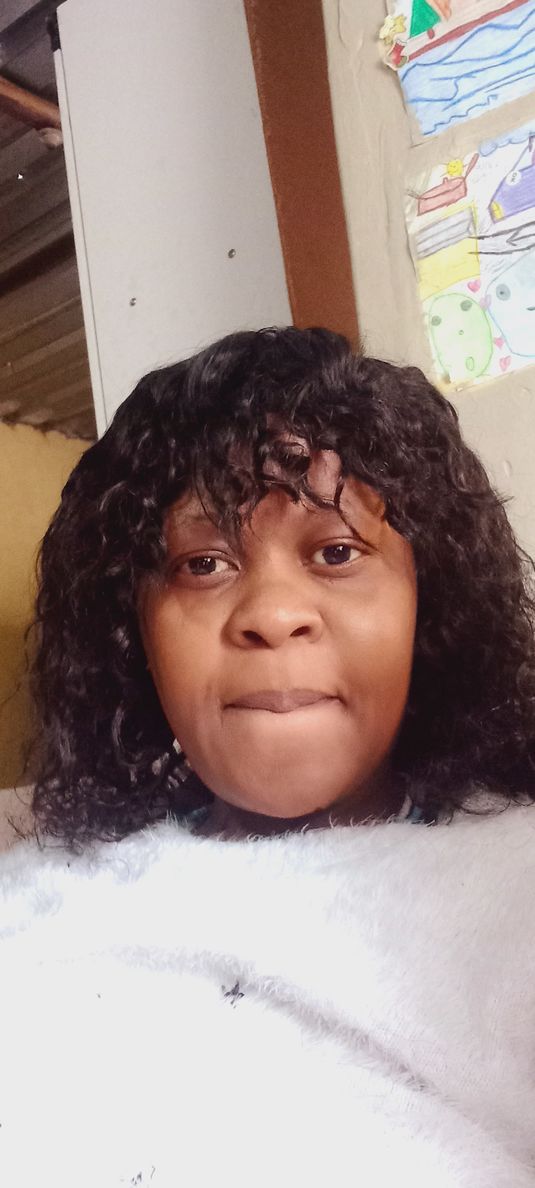 Customer photo review of Brandy Water Wave Fringe 10"