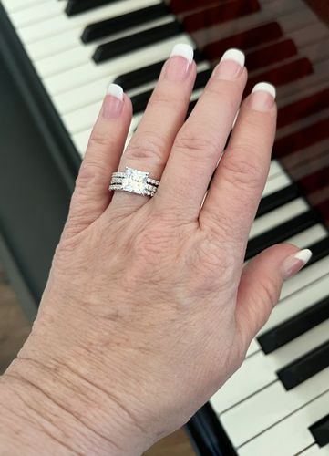 Customer photo review of Solitaire Hidden Halo 3ct Princess CZ Ring Set in Sterling Silver