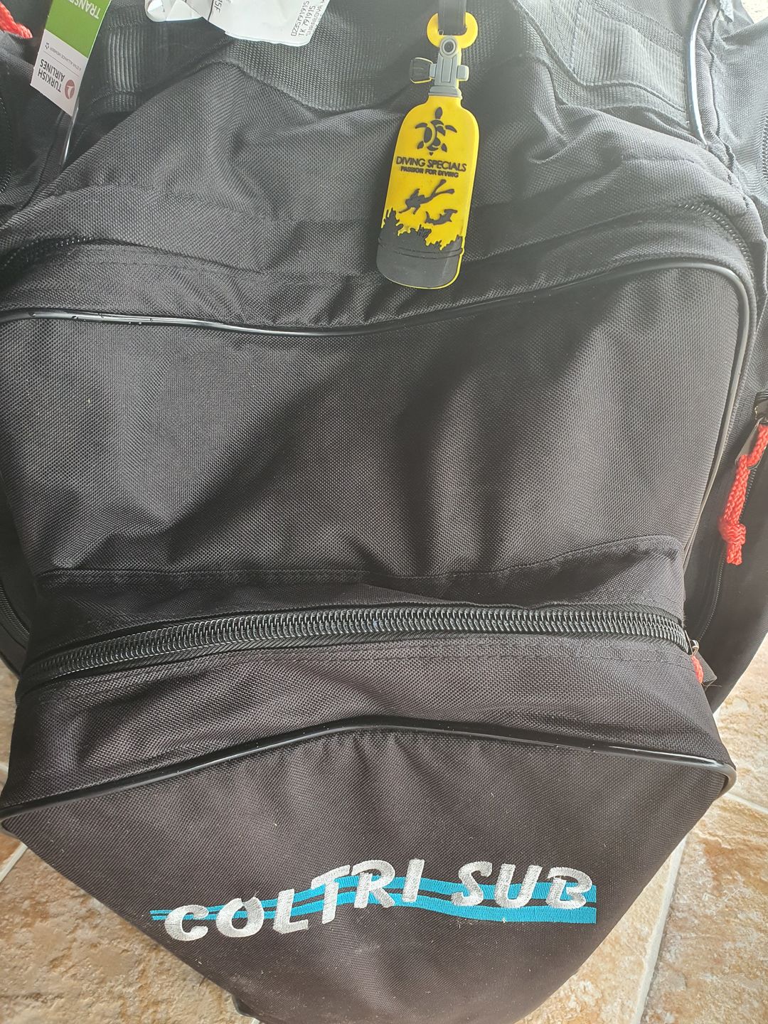 Customer photo review of Amazing Scuba Luggage Tag