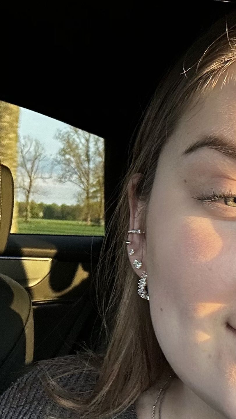 Customer photo review of Leyan Ear Cuff | 14K vergoldet