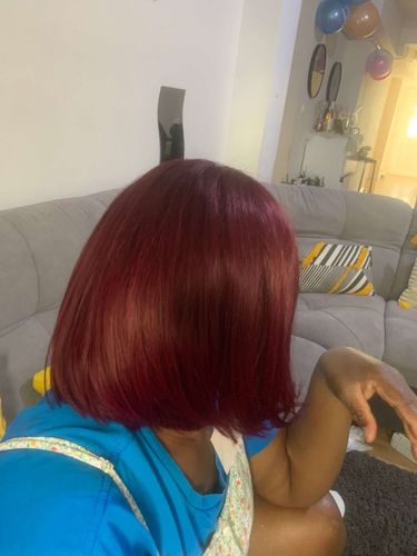 Customer photo review of 200% Vibrant Burgundy Straight Bob Transparent Lace Frontal Wig