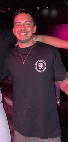 Customer photo review of Badge Icon T-Shirt Black