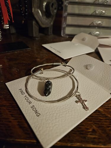 Customer photo review of STONE PILLAR – “BOHEMIAN RHAPSODY”