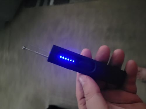 E. N. review of Hidden Camera Detector (Military Grade, with built-in RF and GPS Tracking Detection) image 1 out of 1
