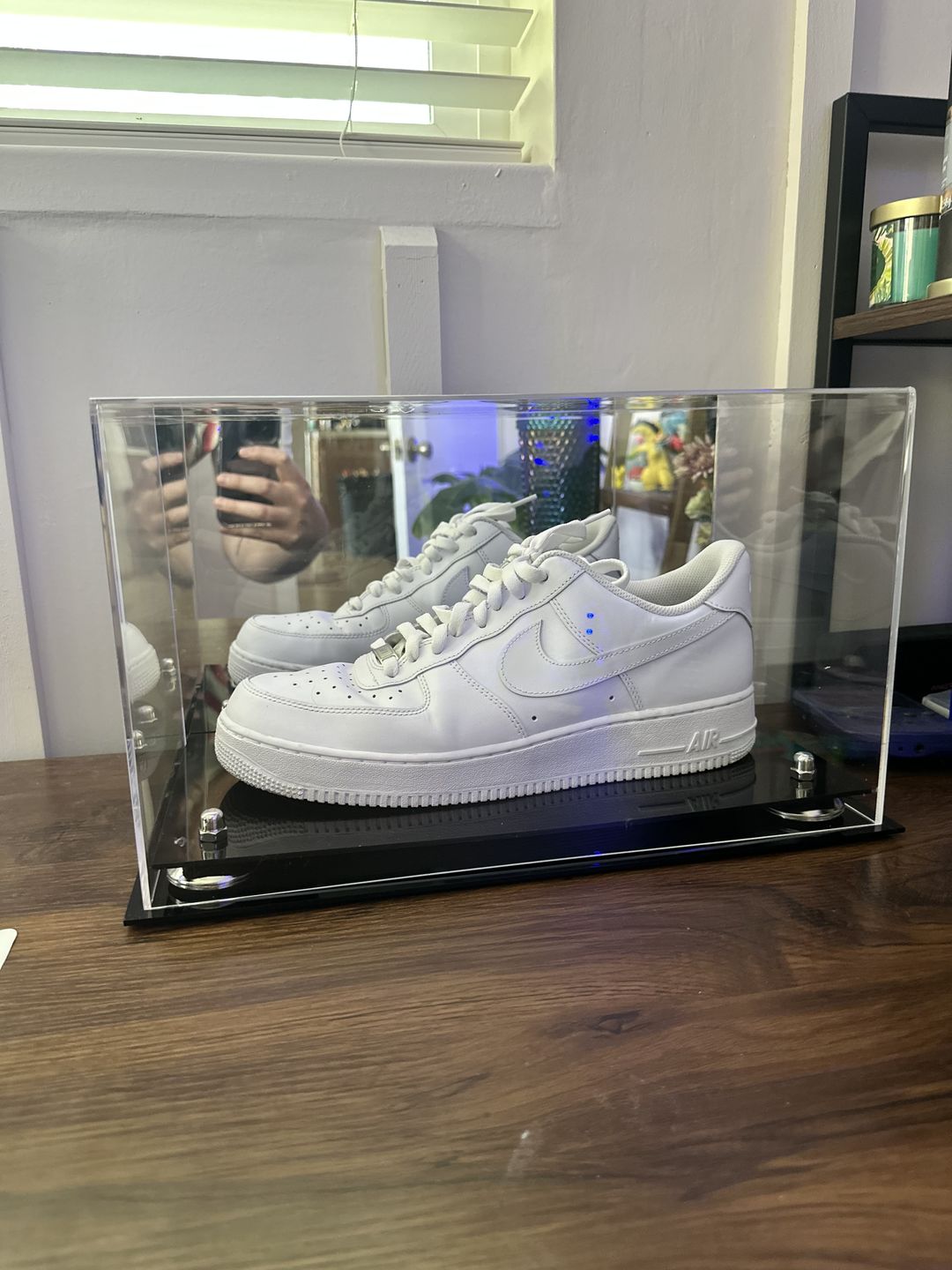 Customer photo review of Acrylic Large Single Shoe Display Case for Basketball Shoe, Soccer, Football Cleat - 15x8x9 Mirror No Wall Mount (V11/A013)