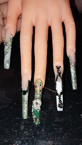 Customer photo review of Acrílico Acricolor Verde Militar #7 Fantasy Nails
