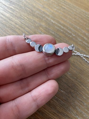 Customer photo review of Collar Fases Very Moon Caleidoscopio