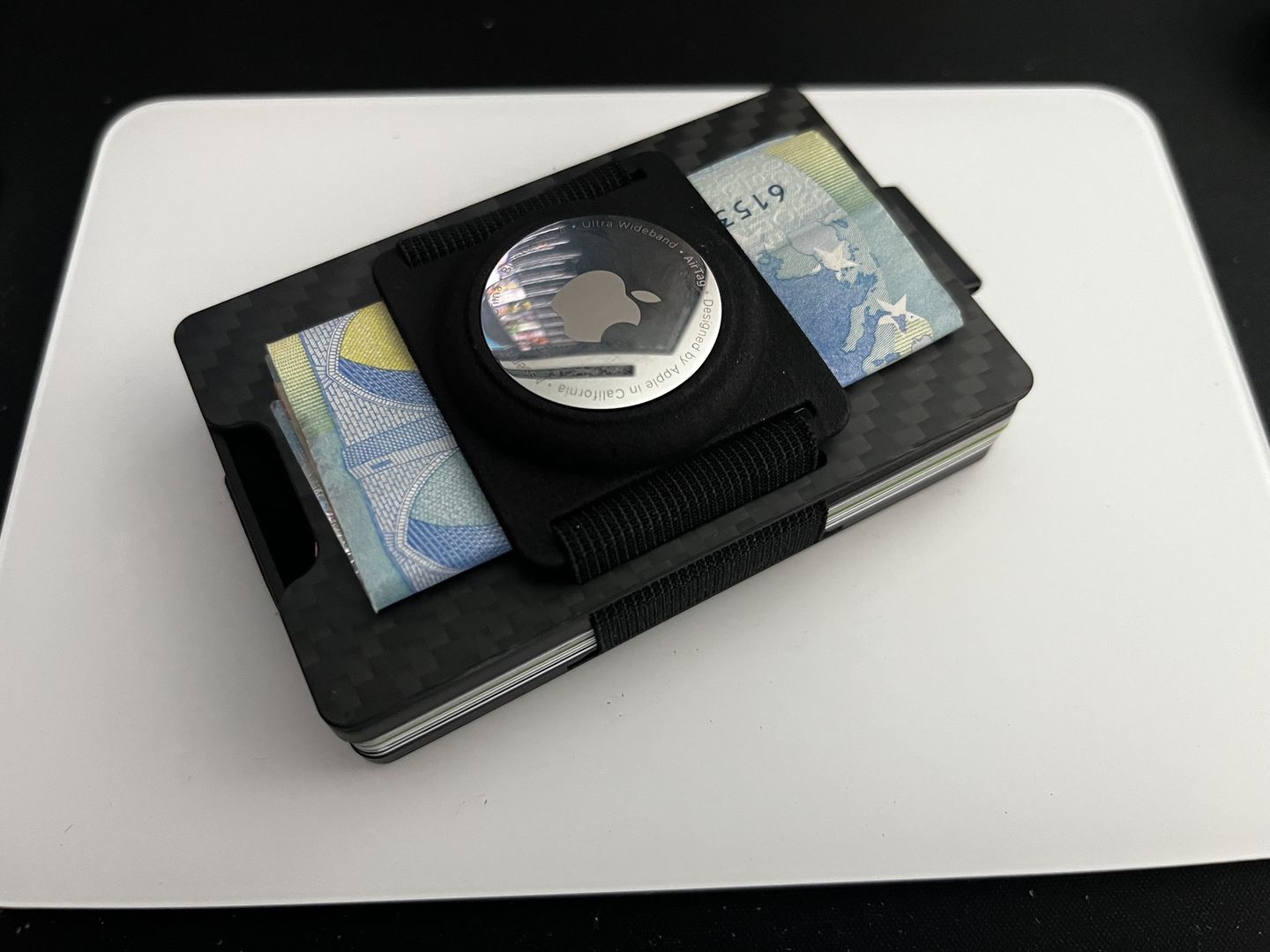 Customer photo review of Carbon Fiber 3K matte Slim Wallet