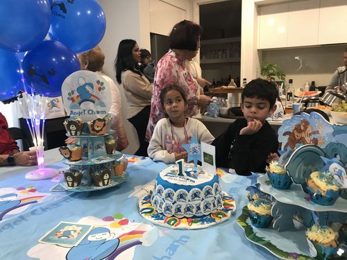 Customer photo review of 15 x 5 cm Pre-cut Standard Cupcake Custom Edible Icing Images