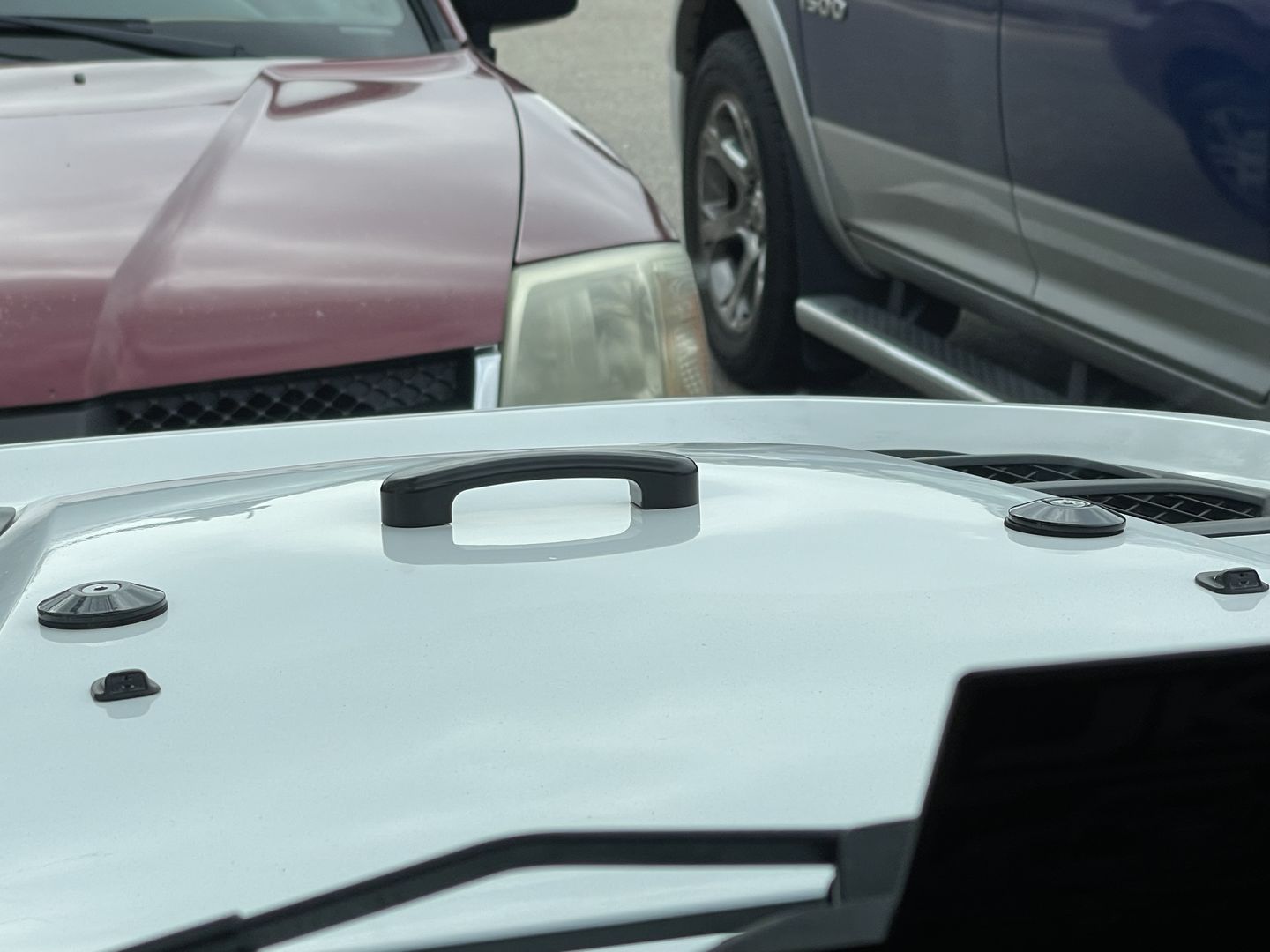 Customer photo review of Jeep Hood Footman Loop