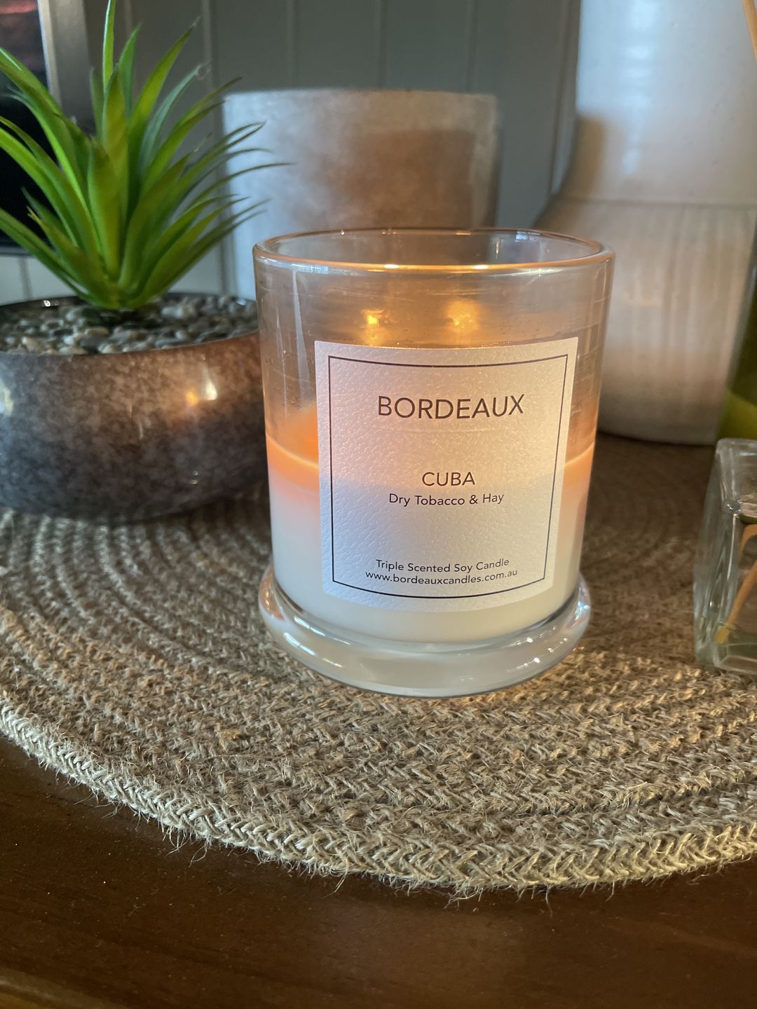 Customer photo review of Classic Candle - Cuba - Dry Tobacco & Hay