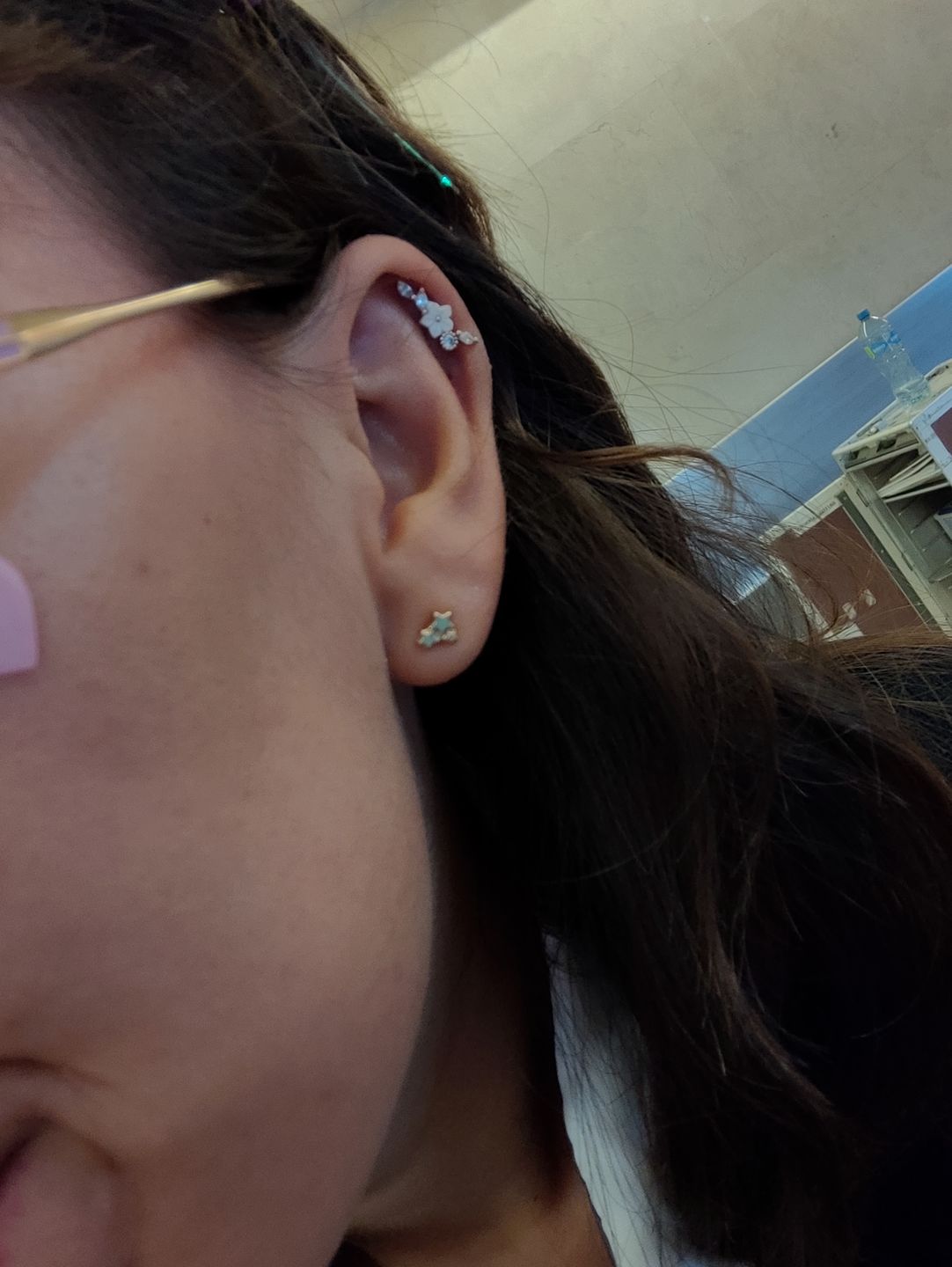 Customer photo review of Piercing de Florecita con Zirconias
