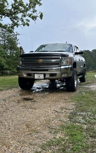 Customer photo review of 3" Rear Lift Kits With Ubolts Block For 2007-2024 GMC Chevy 2WD/4WD