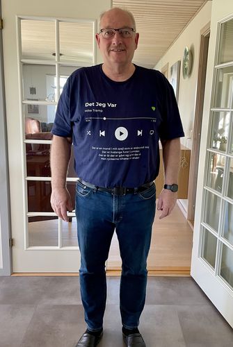 Customer photo review of Your Favorite Song T-Shirt Music Player