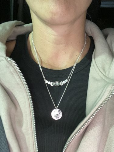 Customer photo review of Collar Fases Very Moon Caleidoscopio