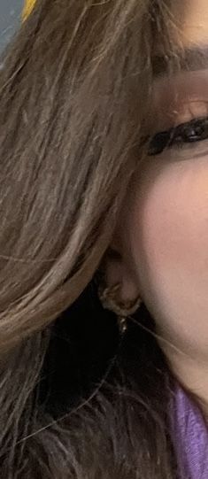 Customer photo review of Noemi Ohrstecker | 18K vergoldet