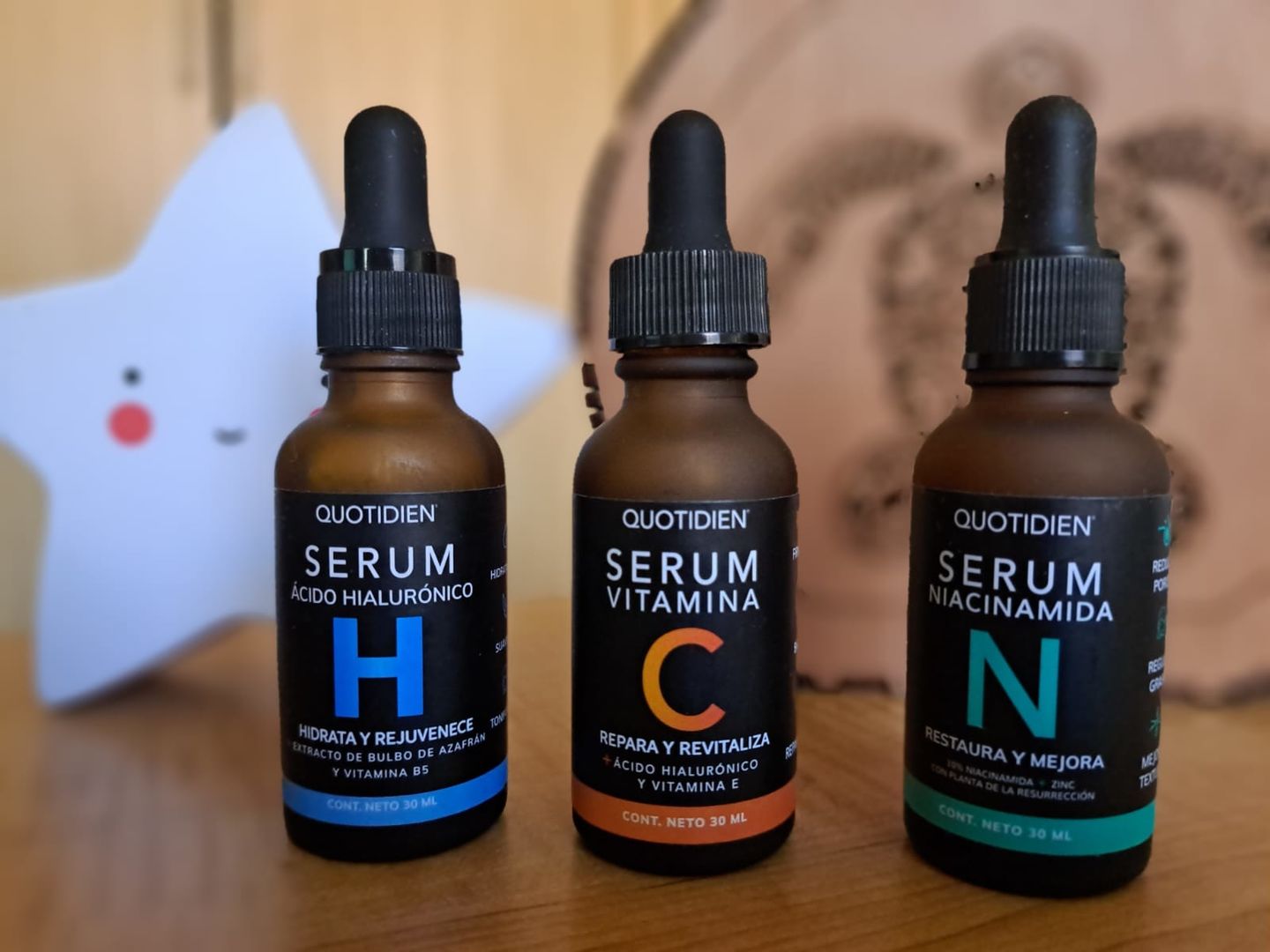 Customer photo review of Kit Los Esenciales (40% OFF) - Serum de Vitamina C 30ml + Serum de Niacinamida 30ml + Serum de Ácido Hialurónico 30ml