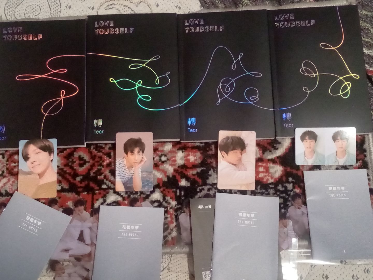 Customer photo review of BTS - 3RD FULL ALBUM LOVE YOURSELF 轉 TEAR