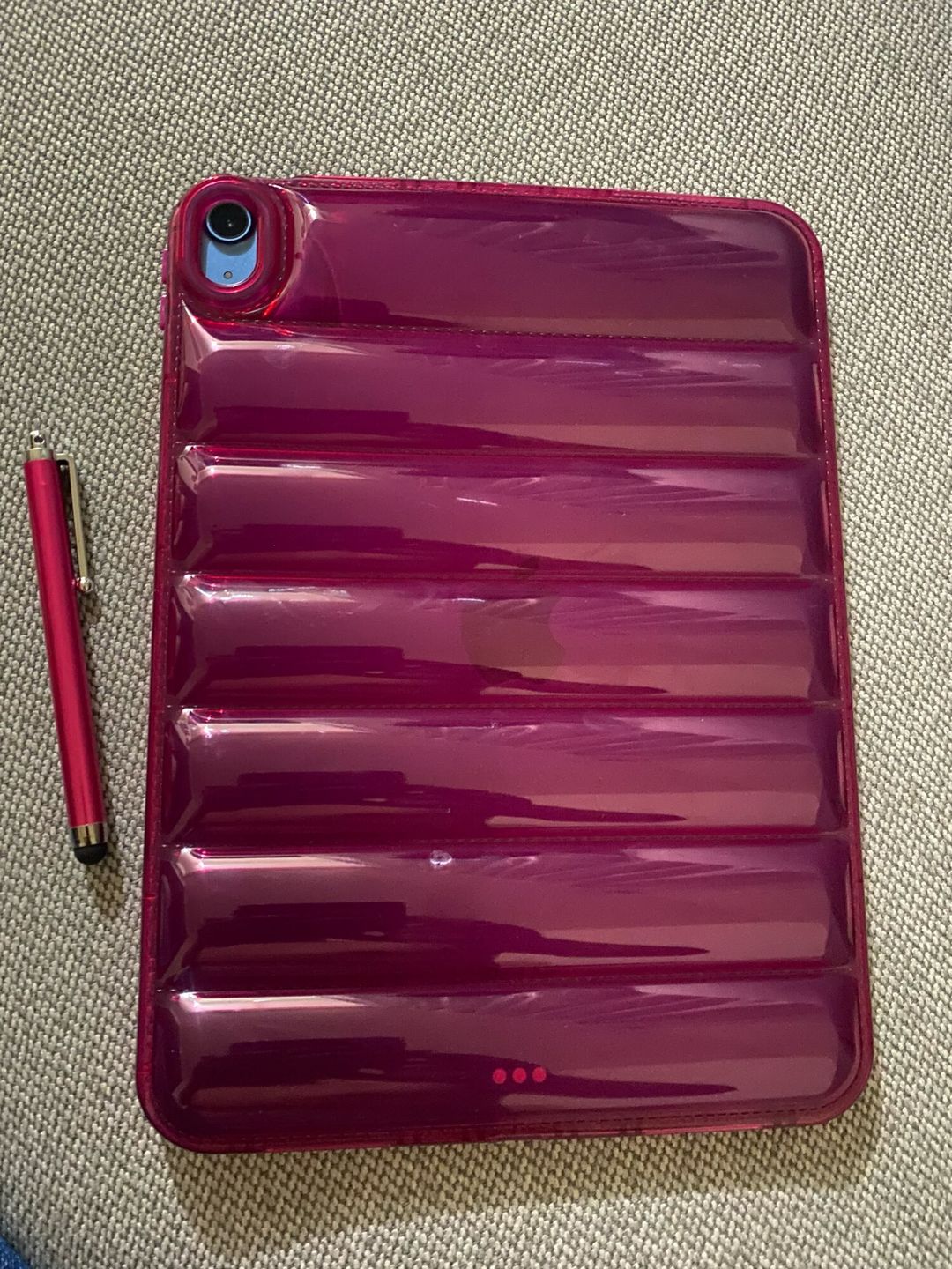 Customer photo review of iPad 3D Bubble Silicone Protective Case
