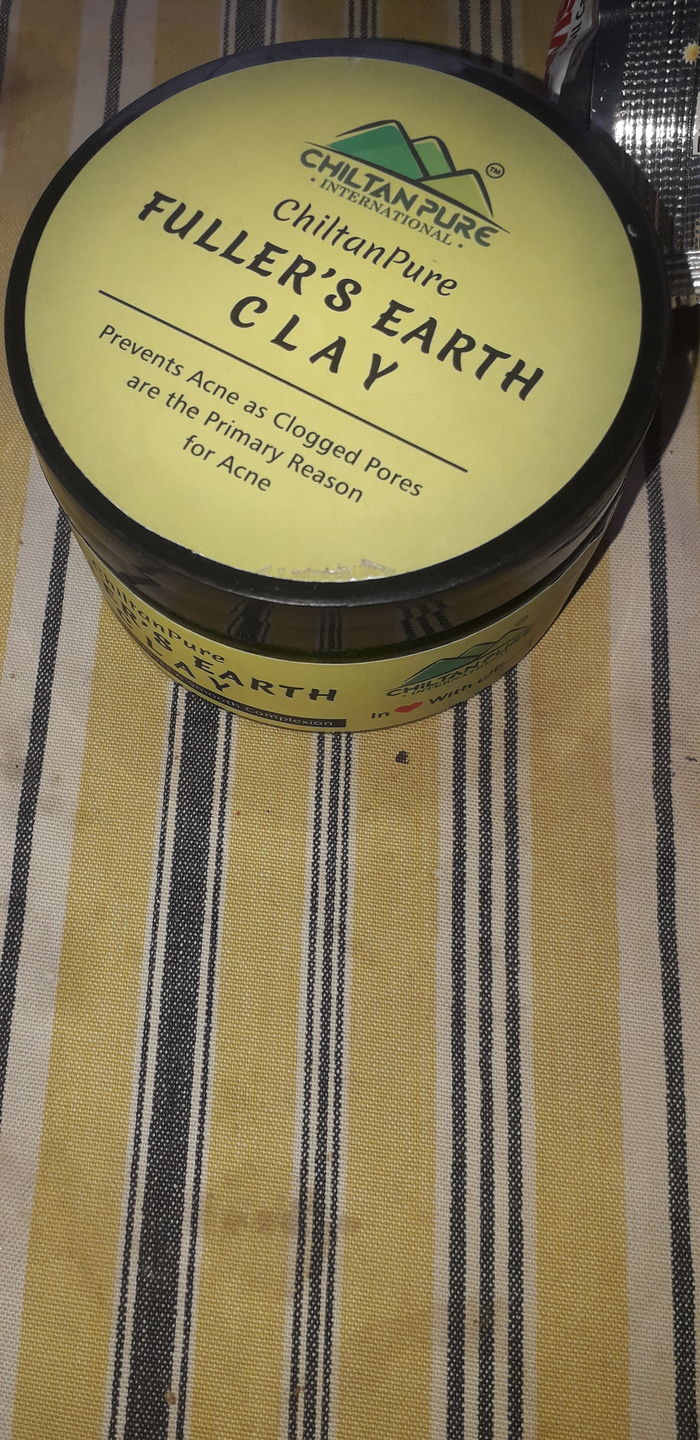 Customer photo review of Fuller's Earth Clay - Acne Fighter Clay [Multani Mitti][For Oily Skin] 250g