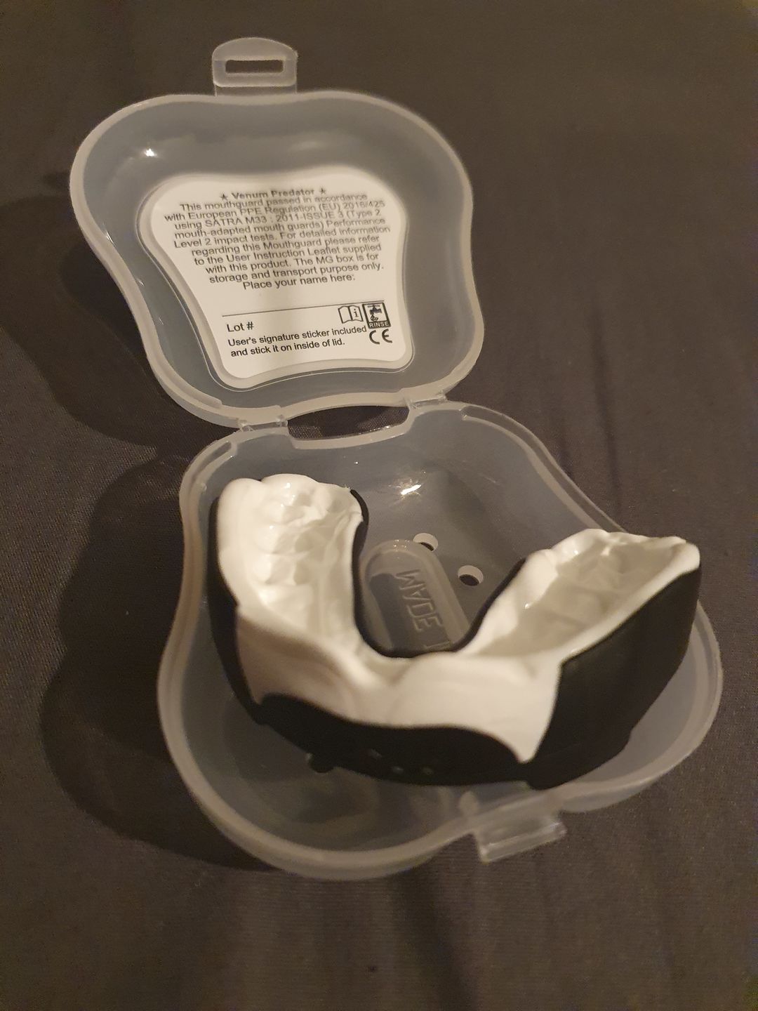 Customer photo review of Venum Bitje Predator - Zwart/Wit