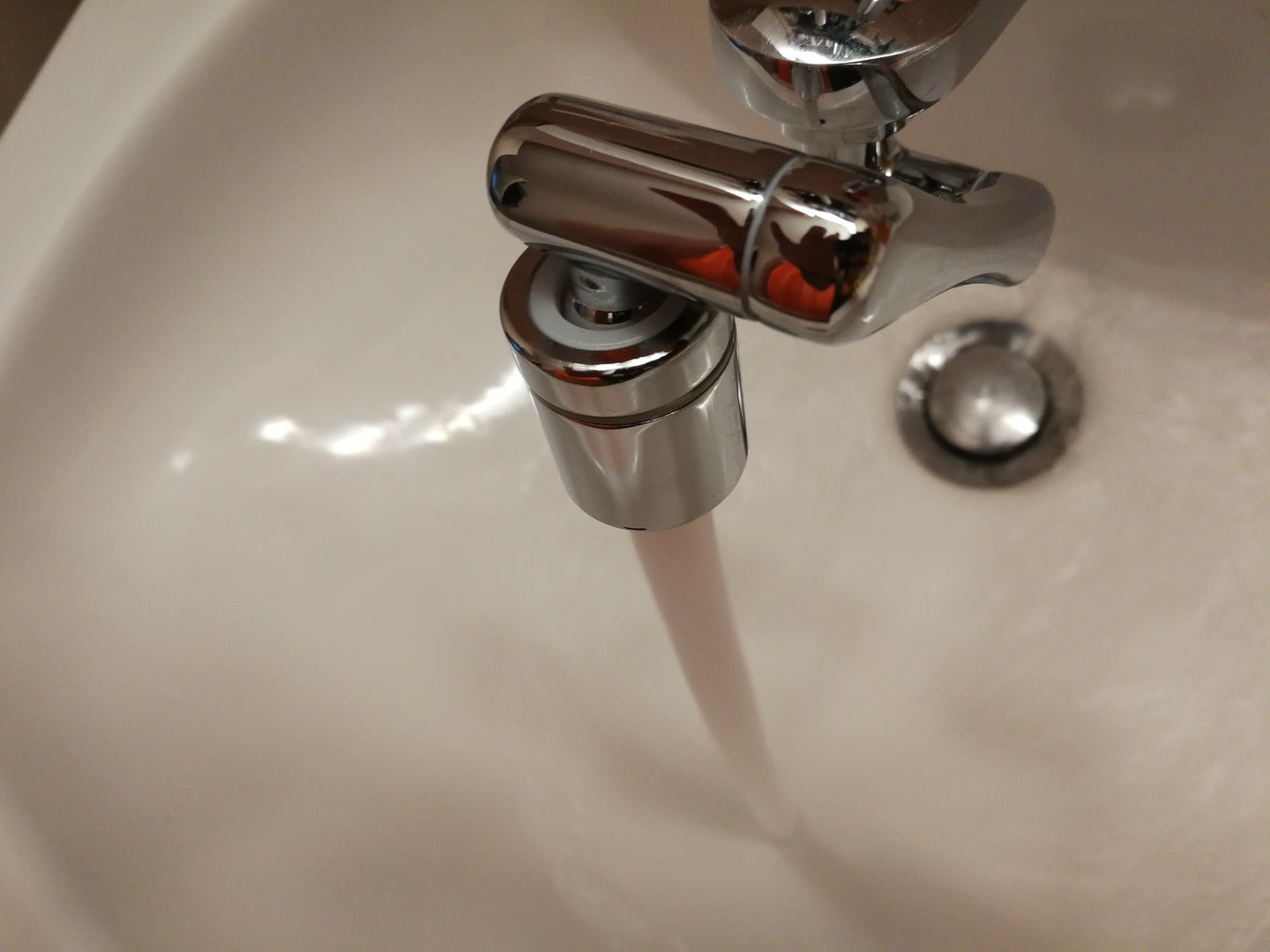 Customer photo review of Swivel™ 2.0 | Der NEUE 1440° drehbare Wasserhahn Aufsatz