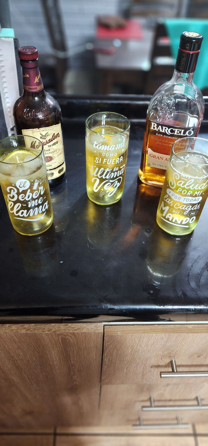 Customer photo review of Hoy me lanzo Juego de 6 Vasos
