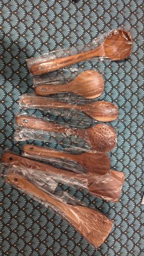 Customer photo review of Wooden Cooking Utensils 7 Pcs Set