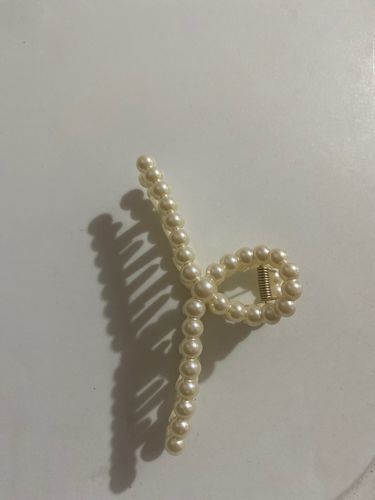 Customer photo review of Lovely Pearl Hair Clip