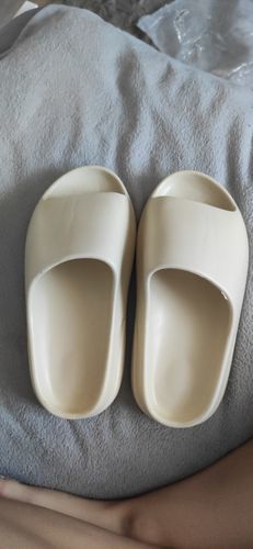 Customer photo review of Nordic Rubber Slides Sandals For Women