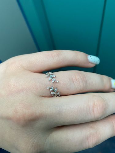 Customer photo review of Flora Ring