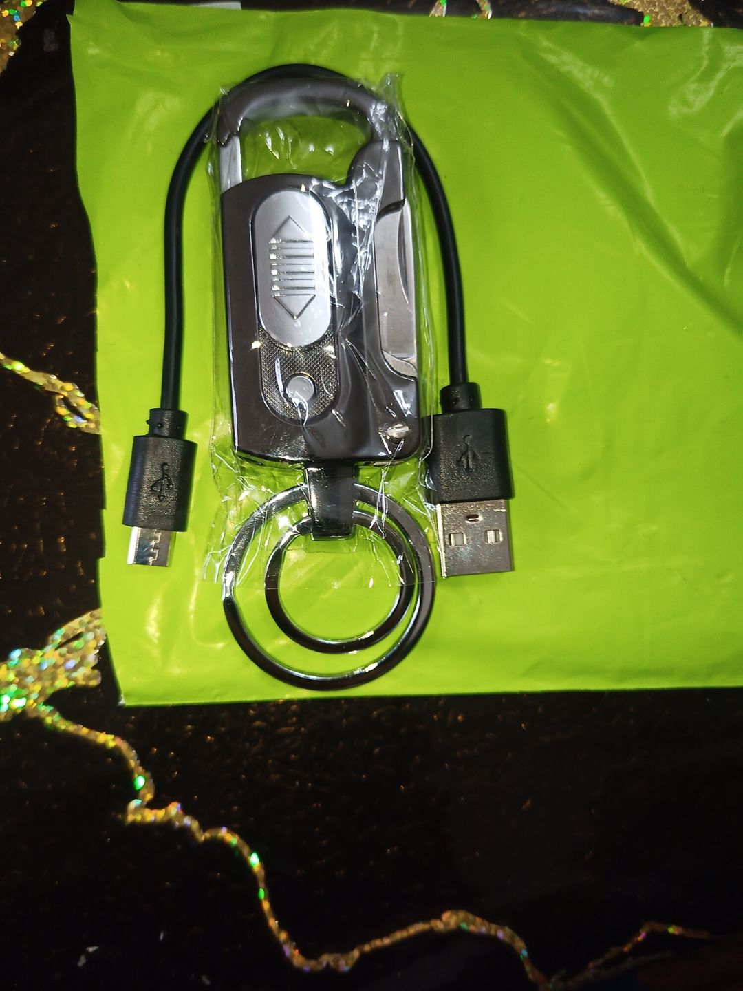 Customer photo review of Swiss Army Lighter