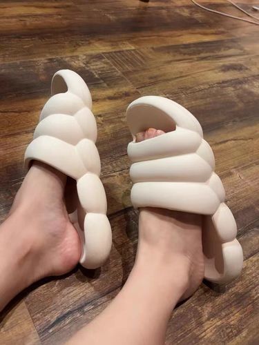 Customer photo review of Nordic Cloud Slides Sandals For Women