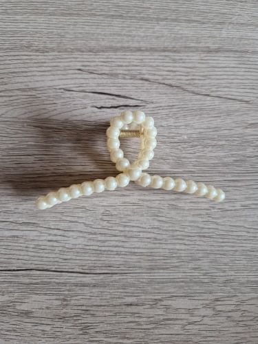Customer photo review of Lovely Pearl Hair Clip