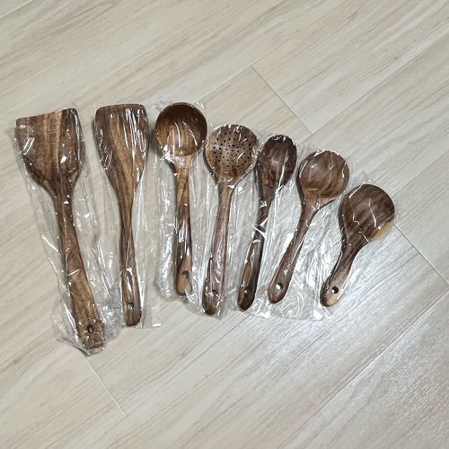 Customer photo review of Wooden Cooking Utensils 7 Pcs Set