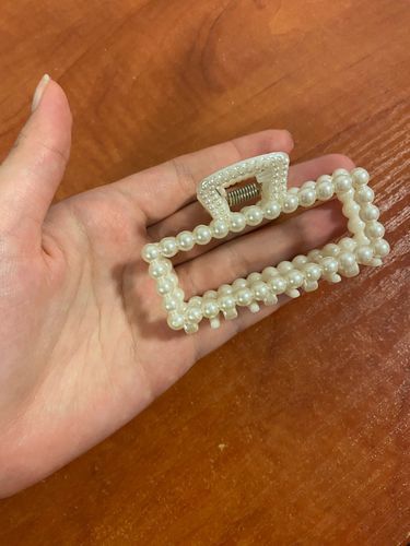 Customer photo review of Lovely Pearl Hair Clip
