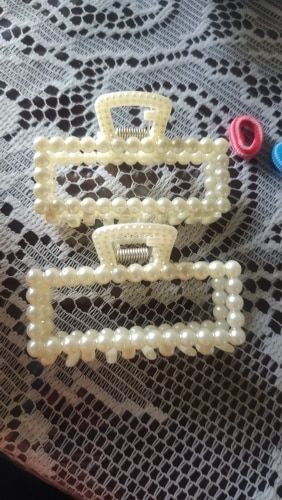 Customer photo review of Lovely Pearl Hair Clip