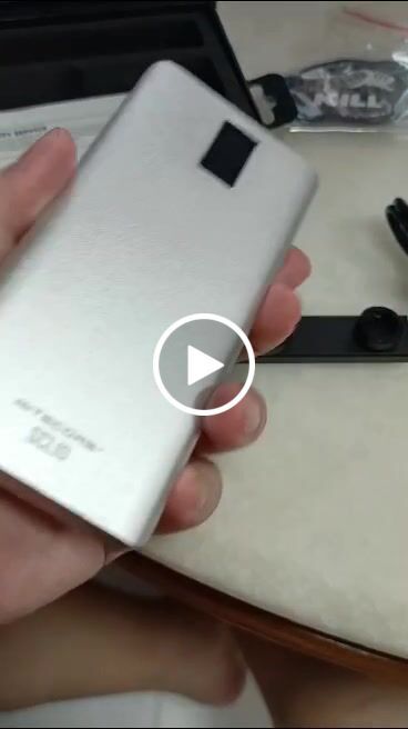 Customer video review of SCL10 - 2-in-1 Light & Power Bank (10,000mAh 18W)