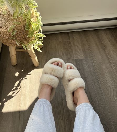 Customer photo review of Ella Faux Fur Women's Slides Sandals