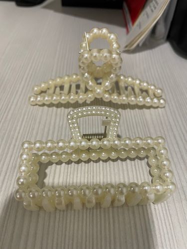 Customer photo review of Lovely Pearl Hair Clip