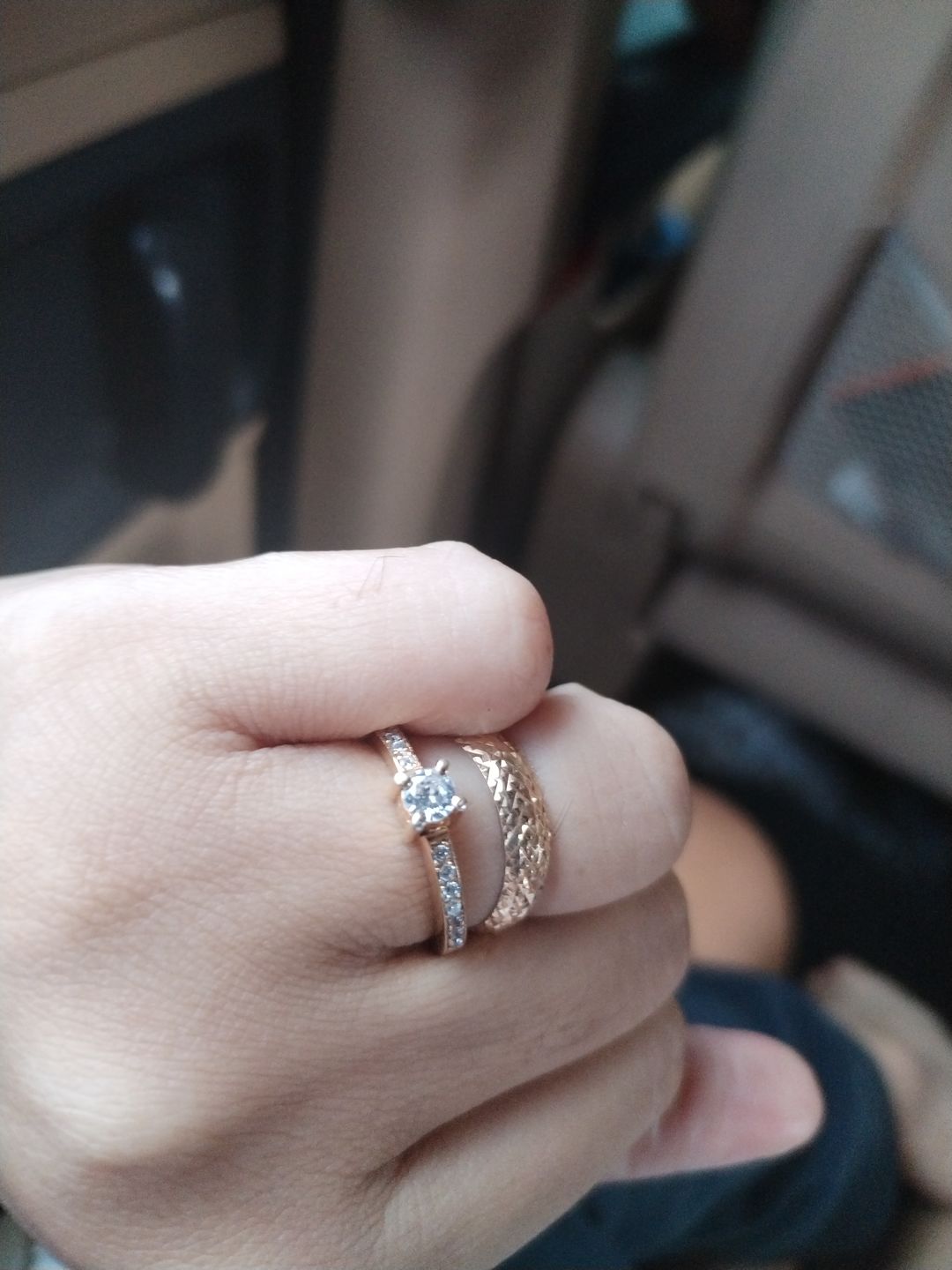 Customer photo review of .30ct Navigli Engagement Ring