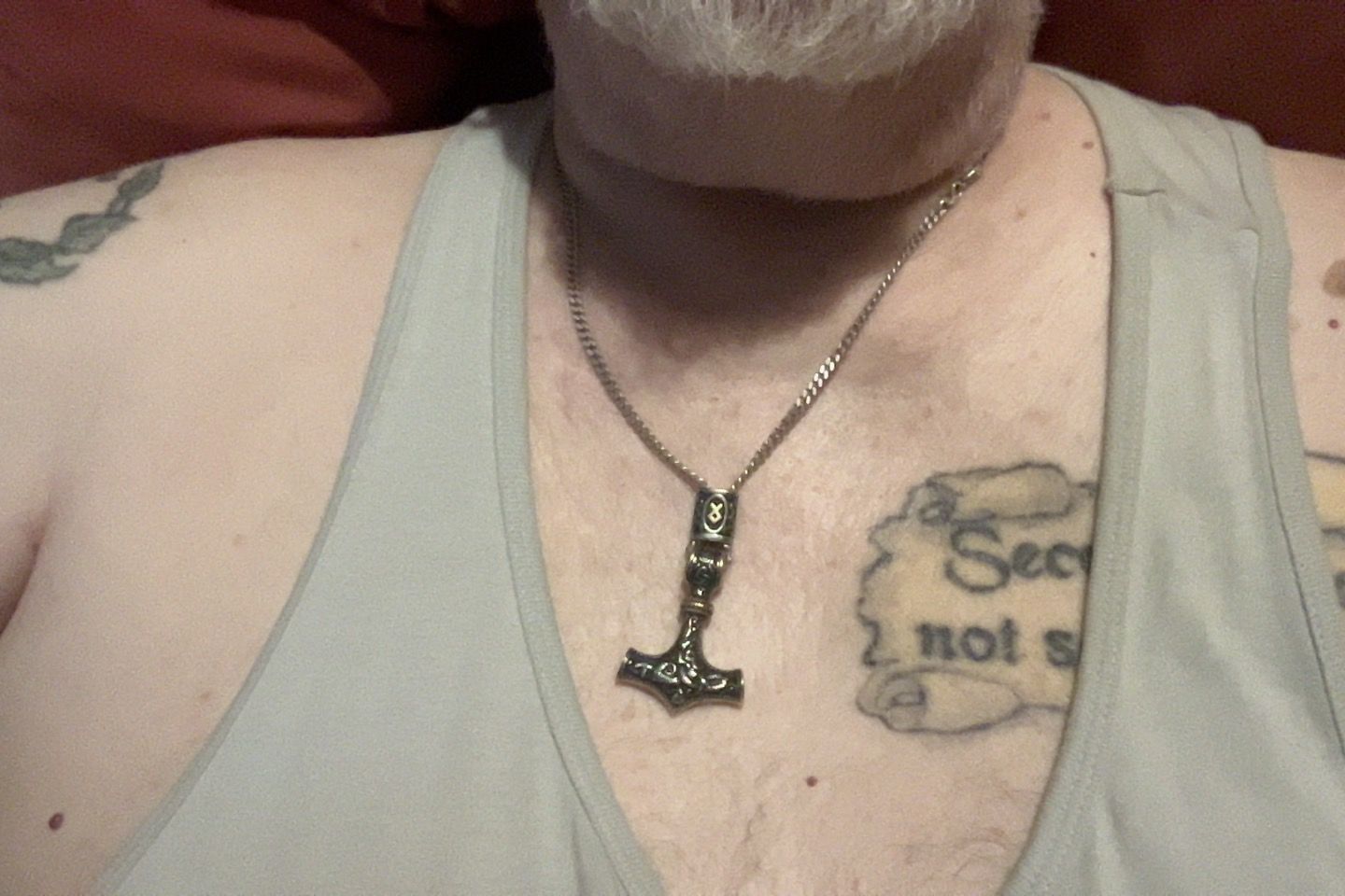 Customer photo review of Mjölnir - Thor's Hammer Stainless Steel Necklace